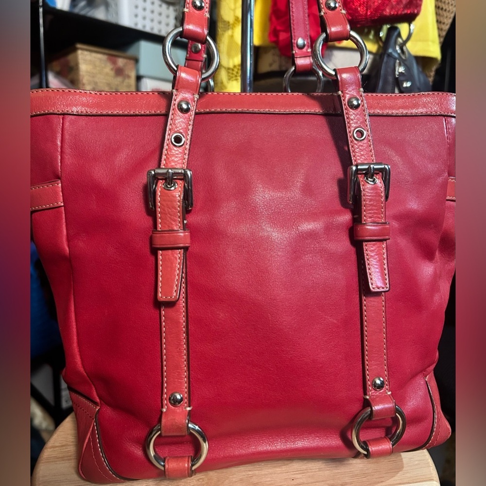 2008 SET Coach Gallery Tote Red Leather w Coach Classic Red Leather Soho Wallet - Picture 4 of 15